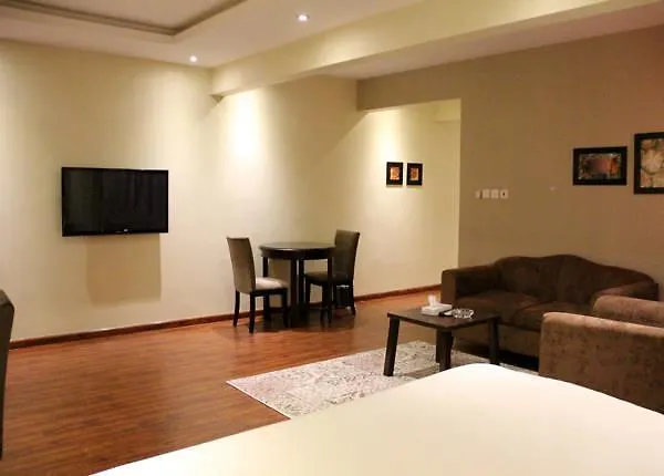 Al Maqsoorah Aparthotel